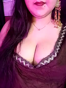 Snapshot of Suhanakhan00 chatting on 15, 5, 2026 Suhanakhan00 online show from 15, 5, 2026