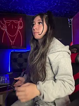 Sophie LS online show from 31, 5, 2026