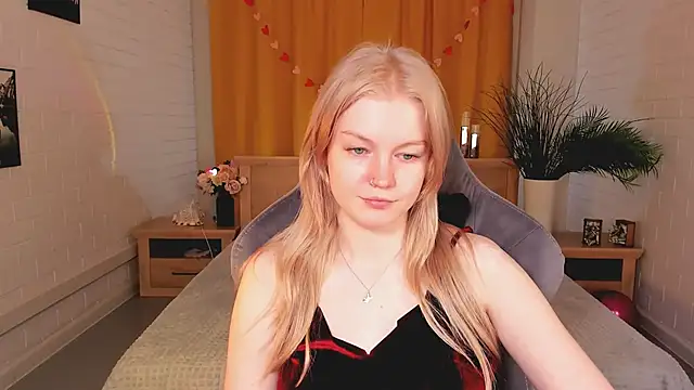 GraceGlamour online show from 8, 3, 2025