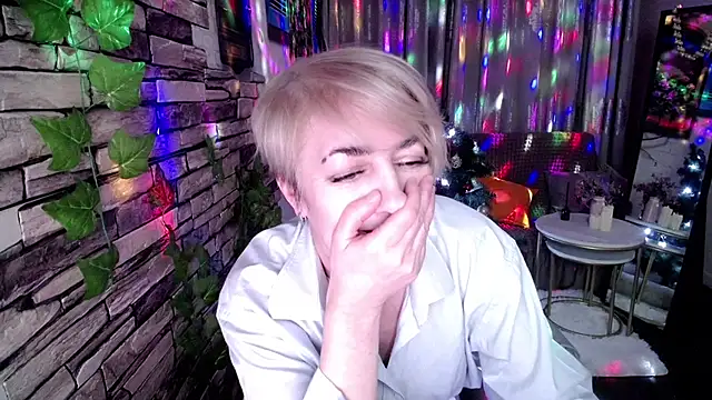 Hot Girl87 online show from 14, 12, 2024