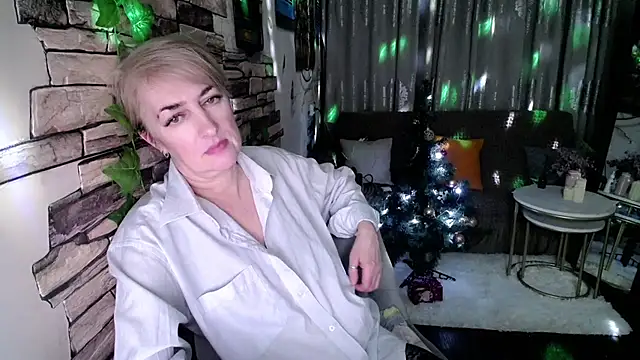 Hot Girl87 online show from 15, 12, 2024