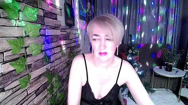 Hot Girl87 online show from 21, 12, 2024