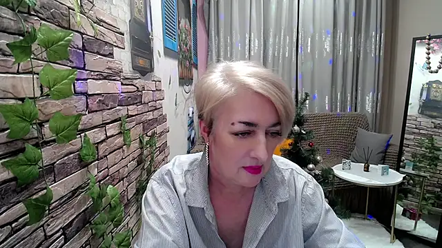 Hot Girl87 online show from 24, 12, 2024