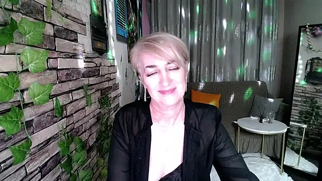 Hot Girl87 online show from 31, 12, 2024