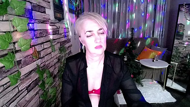 Hot Girl87 online show from 3, 1, 2025