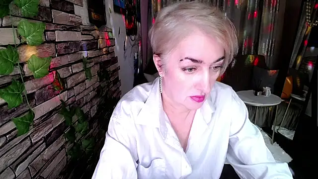 Hot Girl87 online show from 4, 1, 2025