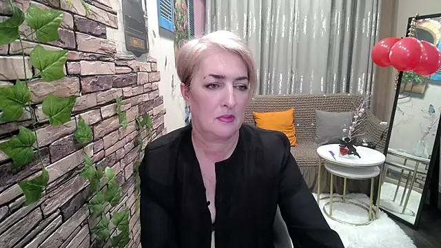 Hot Girl87 online show from 19, 2, 2025