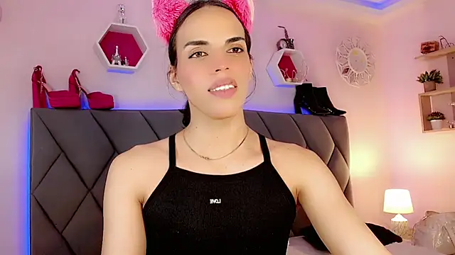 Snapshot of CandyJoselyn chatting on 13, 2, 2025 CandyJoselyn online show from 13, 2, 2025