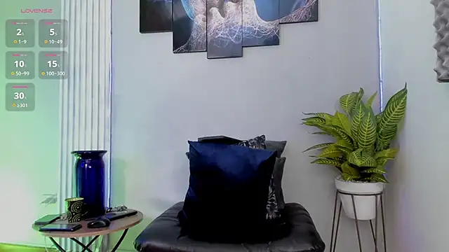 thomas eliotts online show from 2, 2, 2025