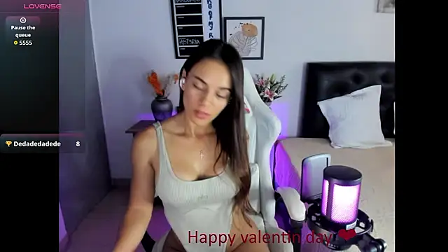 Sara lopez 28 online show from 15, 2, 2026