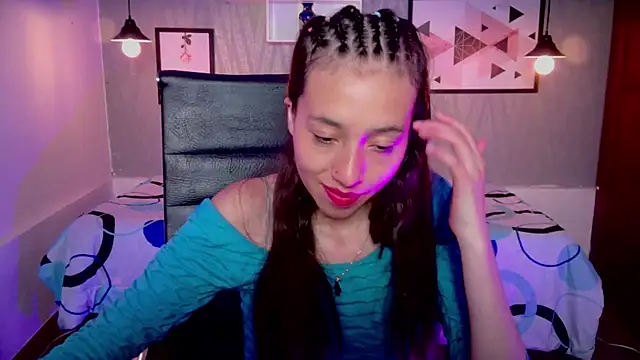 Snapshot of Valeria_roussi chatting on 5, 12, 2024 Valeria roussi online show from 5, 12, 2024