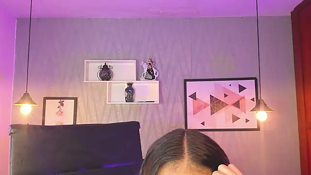 Snapshot of Valeria_roussi chatting on 9, 1, 2025 Valeria roussi online show from 9, 1, 2025