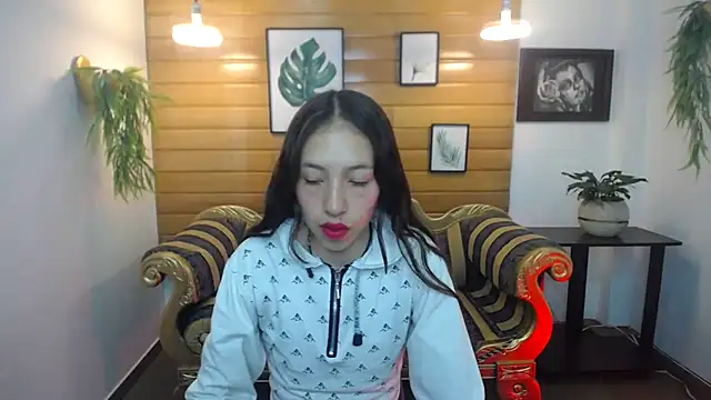 Snapshot of Valeria_roussi chatting on 19, 2, 2025 Valeria roussi online show from 19, 2, 2025