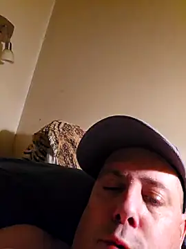 Snapshot of HeteroHotGuy1 chatting on 4, 12, 2024 HeteroHotGuy1 online show from 4, 12, 2024