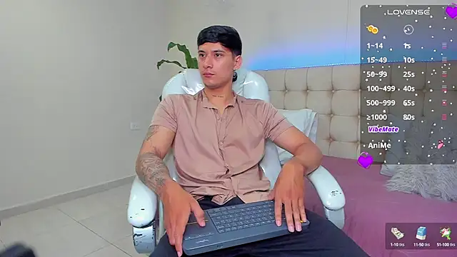 Snapshot of Damian23__ chatting on 31, 1, 2025 Damian23   online show from 31, 1, 2025