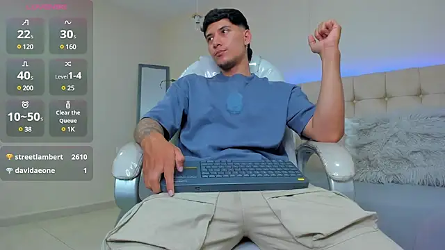 Snapshot of Damian23__ chatting on 22, 2, 2025 Damian23   online show from 22, 2, 2025