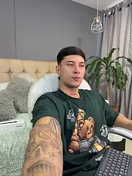 Snapshot of Damian23__ chatting on 10, 9, 2025 Damian23   online show from 10, 9, 2025