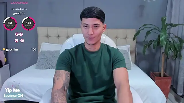 Snapshot of Damian23__ chatting on 12, 9, 2025 Damian23   online show from 12, 9, 2025