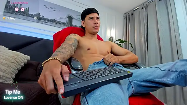 Damian23   online show from 5, 12, 2025