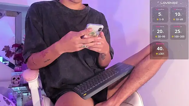 Snapshot of Alexx_tc chatting on 15, 1, 2025 Alexx tc online show from 15, 1, 2025