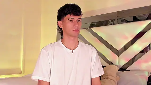 Snapshot of Alexx_tc chatting on 1, 2, 2025 Alexx tc online show from 1, 2, 2025