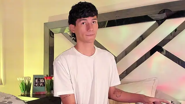 Snapshot of Alexx_tc chatting on 14, 2, 2025 Alexx tc online show from 14, 2, 2025