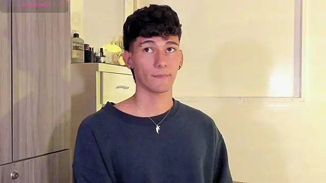 Snapshot of Alexx_tc chatting on 12, 3, 2025 Alexx tc online show from 12, 3, 2025