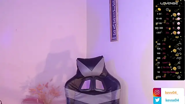 Snapshot of Alexx_tc chatting on 29, 10, 2025 Alexx tc online show from 29, 10, 2025