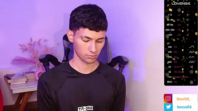 Snapshot of Alexx_tc chatting on 30, 10, 2025 Alexx tc online show from 30, 10, 2025