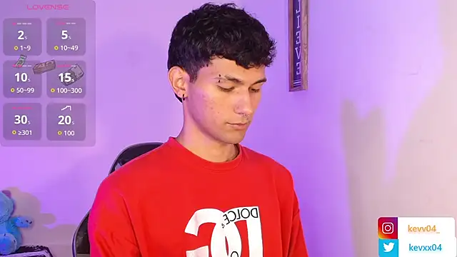 Snapshot of Alexx_tc chatting on 14, 11, 2025 Alexx tc online show from 14, 11, 2025