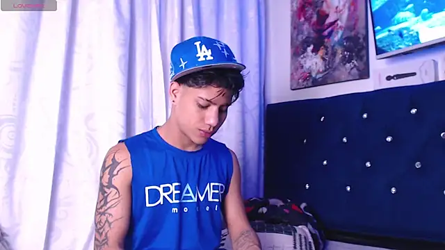 Sexys Boys Hot1 online show from 3, 12, 2025