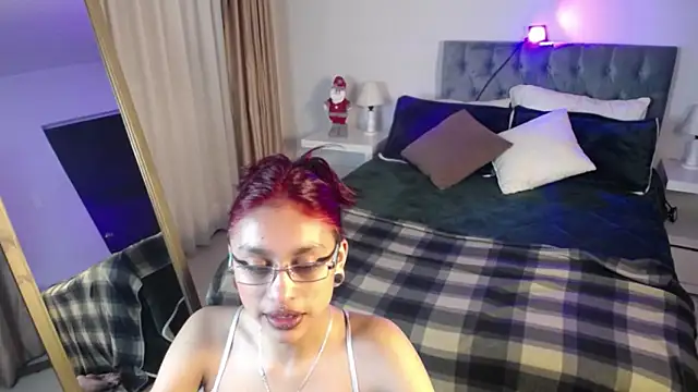 Snapshot of Kat_cute_ chatting on 7, 12, 2024 Kat cute  online show from 7, 12, 2024