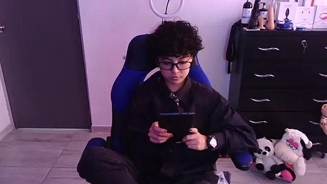 thomascooper7 online show from 14, 2, 2026