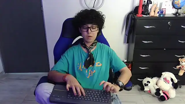 thomascooper7 online show from 7, 4, 2026