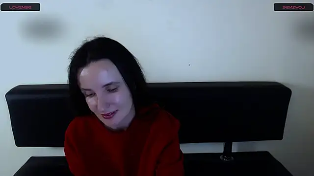 LaimaV  online show from 25, 2, 2026