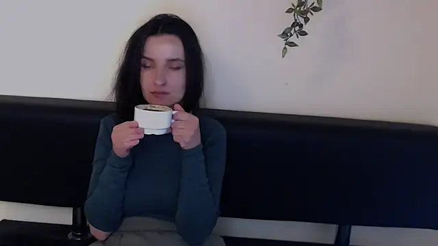 Snapshot of LaimaV_ chatting on 28, 4, 2026 LaimaV online show from 28, 4, 2026