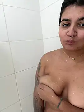 Snapshot of isa_ofc2024 chatting on 21, 2, 2025 isa ofc2024 online show from 21, 2, 2025