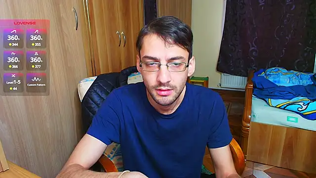 Snapshot of HungEddy chatting on 3, 12, 2024 HungEddy online show from 3, 12, 2024