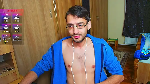 Snapshot of HungEddy chatting on 4, 12, 2024 HungEddy online show from 4, 12, 2024