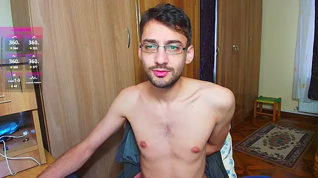 Snapshot of HungEddy chatting on 21, 12, 2024 HungEddy online show from 21, 12, 2024