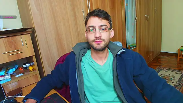 Snapshot of HungEddy chatting on 31, 12, 2024 HungEddy online show from 31, 12, 2024