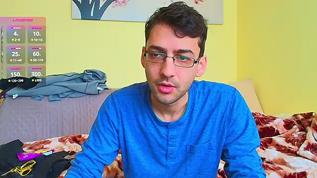 Snapshot of HungEddy chatting on 26, 2, 2025 HungEddy online show from 26, 2, 2025