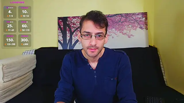 Snapshot of HungEddy chatting on 22, 10, 2025 HungEddy online show from 22, 10, 2025