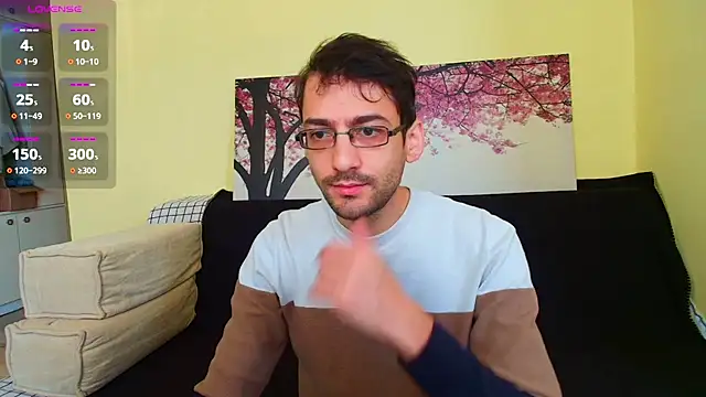 Snapshot of HungEddy chatting on 26, 11, 2025 HungEddy online show from 26, 11, 2025