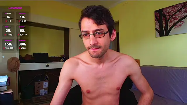 Snapshot of HungEddy chatting on 13, 5, 2026 HungEddy online show from 13, 5, 2026