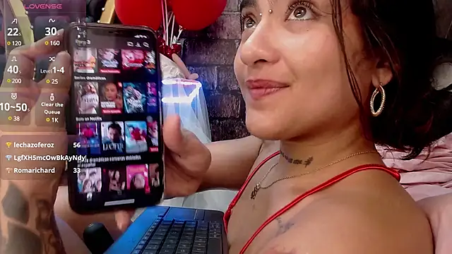 Snapshot of HelenaSwani chatting on 28, 2, 2025 HelenaSwani online show from 28, 2, 2025