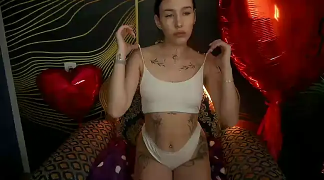 NikkiGoldSide online show from 1, 3, 2025