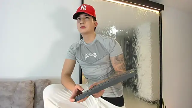 emmanuel scor online show from 18, 12, 2025