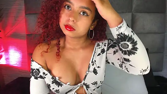 lara jones  online show from 18, 2, 2025