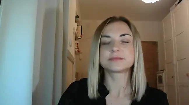 ashley xlove online show from 6, 1, 2025